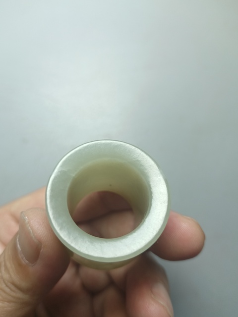 古玩玉器清代和田玉雕“素紋扳指”拍賣,當前價格888元