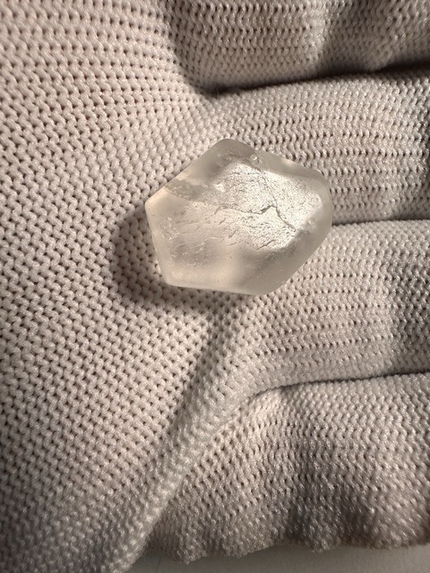 古玩玉器老水晶多棱珠拍賣,當前價格30元