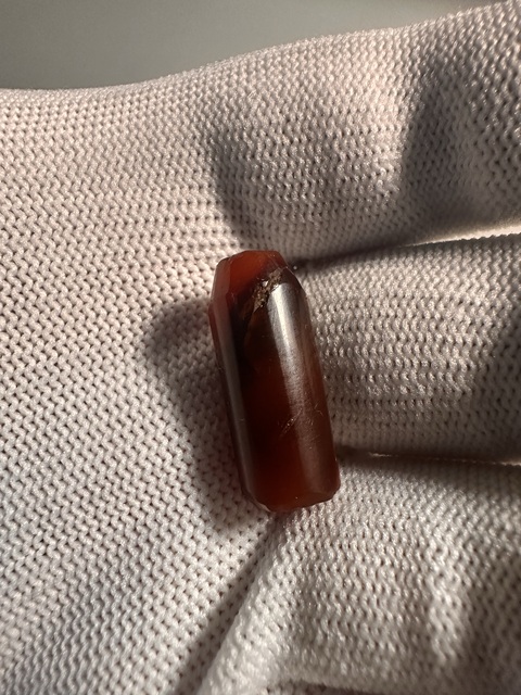 古玩玉器清代子彈頭瑪瑙珠拍賣,當前價格30元