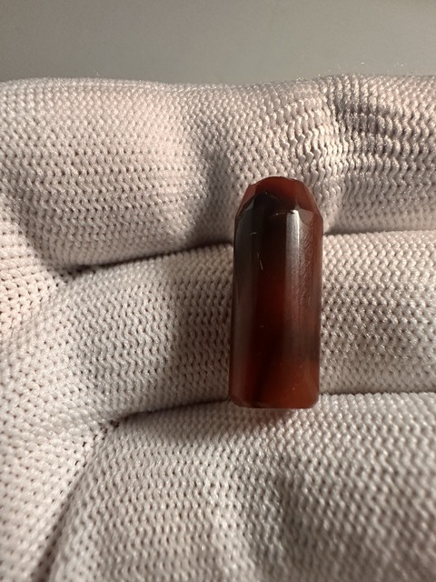 古玩玉器清代子彈頭瑪瑙珠拍賣,當前價格30元