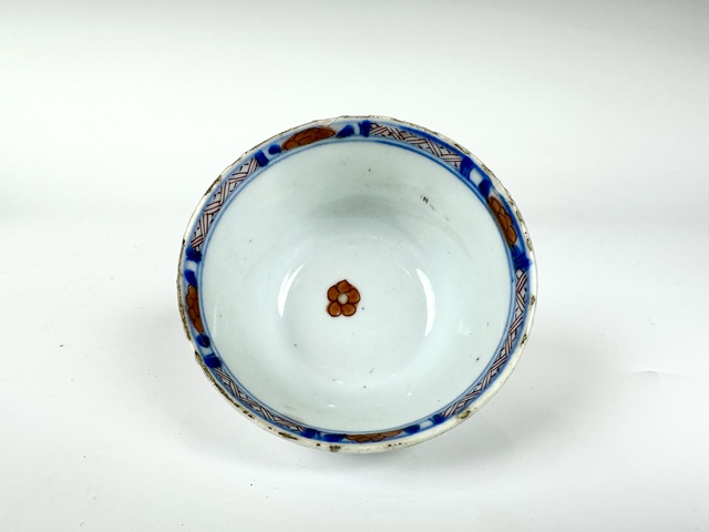 古玩陶瓷清康熙·青花加彩描金高仕亭臺樓閣馬蹄杯拍賣,當前價格1元