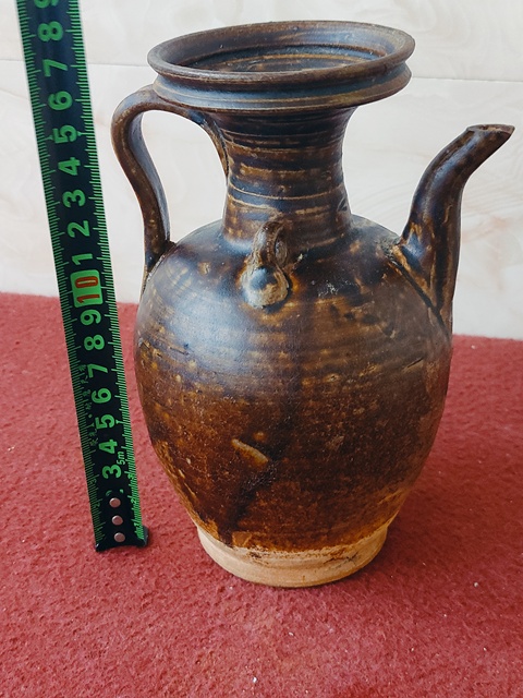 古玩陶瓷褐釉執壺真品鑒賞圖