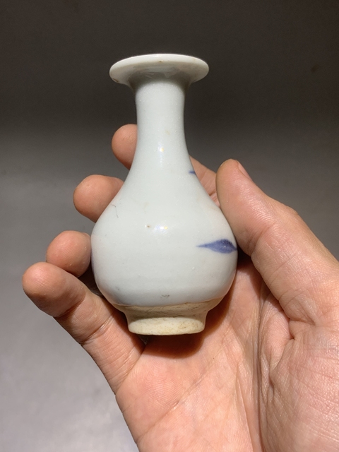 古玩陶瓷明末清初青花花卉紋玉壺春瓶拍賣(mài),當(dāng)前價(jià)格688元