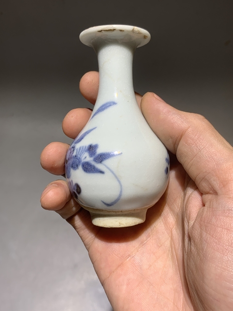 古玩陶瓷明末清初青花花卉紋玉壺春瓶拍賣(mài),當(dāng)前價(jià)格688元