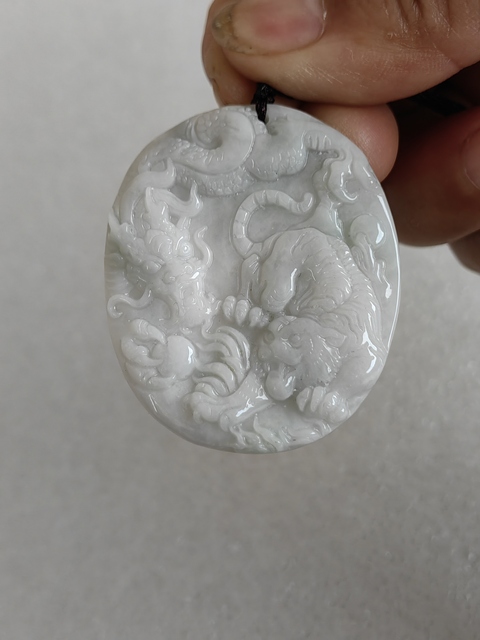 古玩玉器翡翠雕“風云際會”牌拍賣,當前價格260元