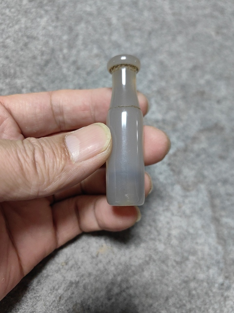 古玩玉器瑪瑙煙嘴拍賣，當前價格600元