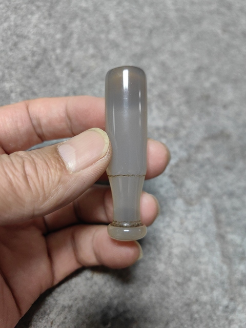 古玩玉器瑪瑙煙嘴拍賣，當前價格600元