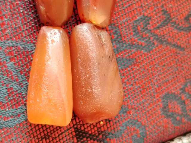 古玩玉器天然紅瑪瑙多棱珠4顆拍賣,當(dāng)前價格118元