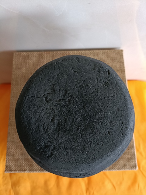 古玩陶瓷明早期刻花黑陶鼓拍賣，當(dāng)前價(jià)格299元