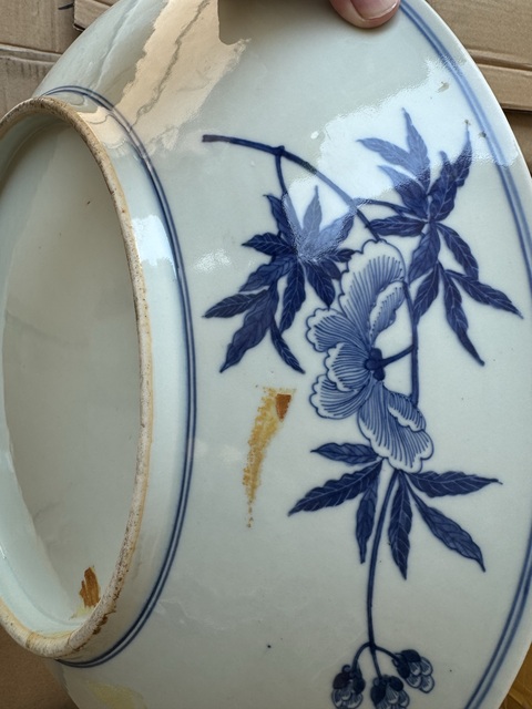 古玩陶瓷山水紋青花盤真品鑒賞圖