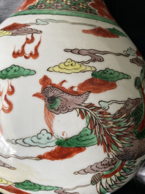 古玩陶瓷五彩瓶真品鑒賞圖