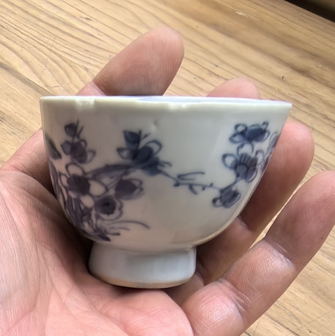 古玩陶瓷順治花卉紋青花杯拍賣,當前價格2400元