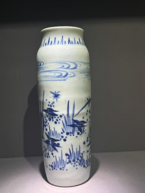 古玩陶瓷青花花卉紋筒瓶真品鑒賞圖