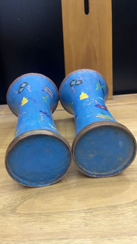 古玩銅器掐絲琺瑯花觚拍賣,當前價格5600元
