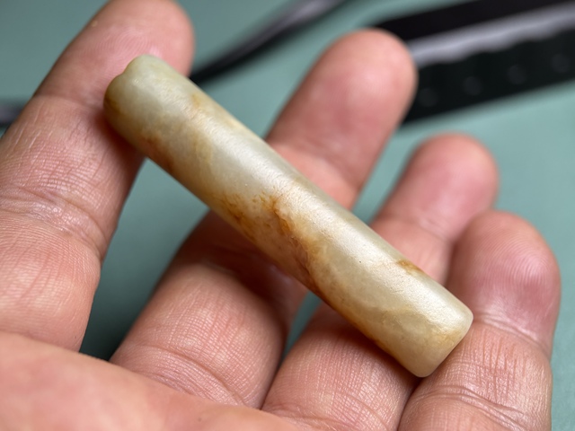 古玩玉器商周和田玉長(zhǎng)管拍賣,當(dāng)前價(jià)格28800元