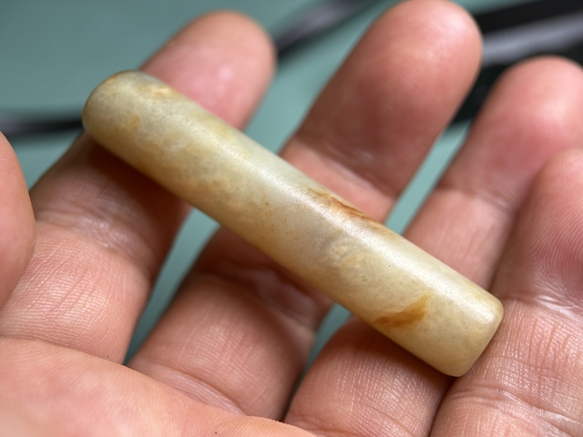 古玩玉器商周和田玉長(zhǎng)管拍賣,當(dāng)前價(jià)格28800元