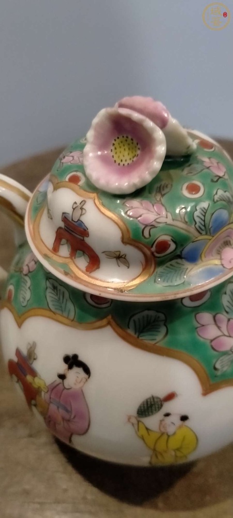 古玩陶瓷粉彩奶壺真品鑒賞圖