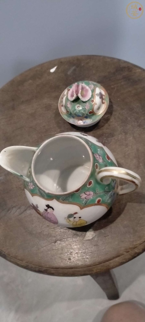古玩陶瓷粉彩奶壺真品鑒賞圖