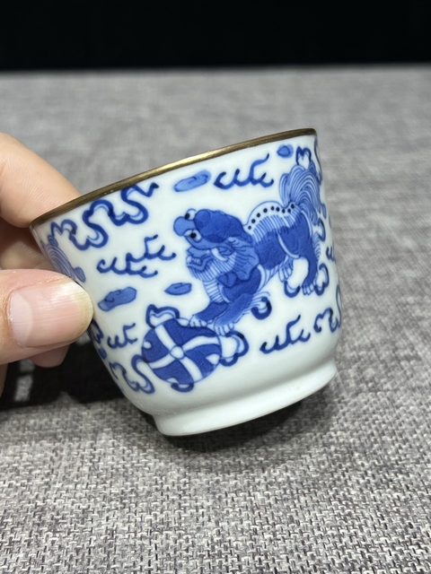 古玩陶瓷獅紋青花杯拍賣,當前價格2600元