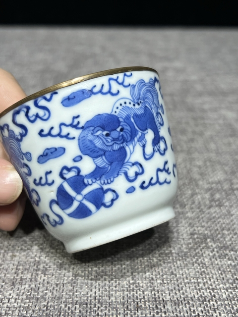 古玩陶瓷獅紋青花杯拍賣,當前價格2600元
