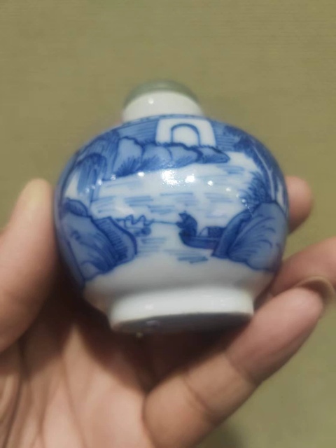 古玩陶瓷山水紋青花鼻煙壺拍賣,當(dāng)前價格8500元