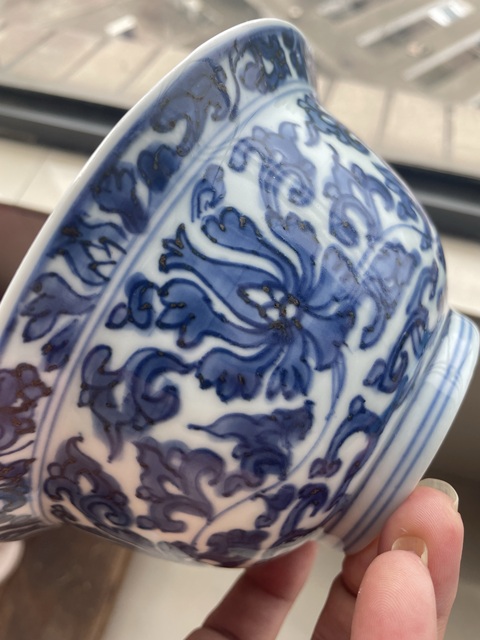 古玩陶瓷清康熙青花纏枝花卉紋碗真品鑒賞圖