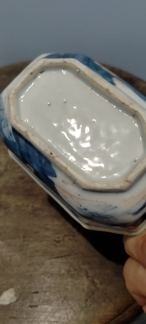 古玩陶瓷康熙文房器青花加彩調(diào)色盒拍賣,當(dāng)前價(jià)格1088元