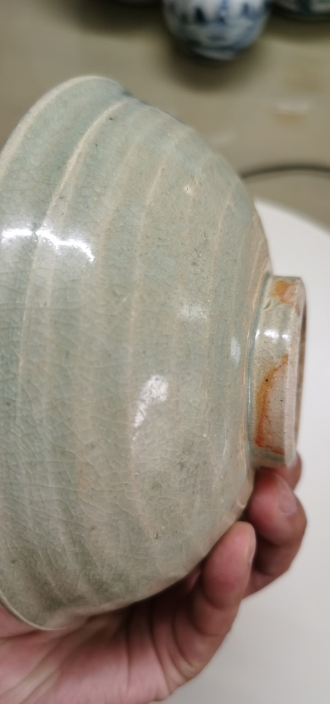 古玩陶瓷龍泉青瓷碗拍賣,當前價格1800元