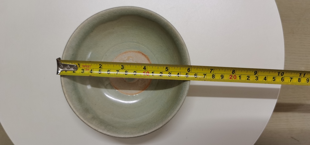 古玩陶瓷龍泉青瓷碗拍賣,當前價格1800元