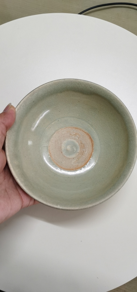 古玩陶瓷龍泉青瓷碗拍賣,當前價格1800元