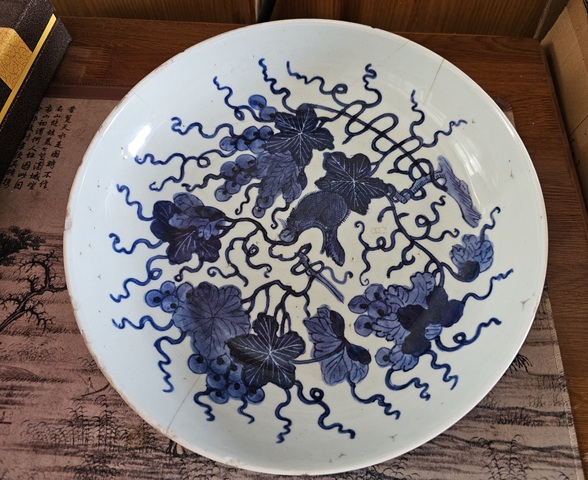 古玩陶瓷清雍乾?青花松鼠葡萄紋盤拍賣,當前價格2900元