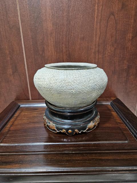 古玩陶瓷s鈕印紋硬陶罐拍賣，當前價格16000元