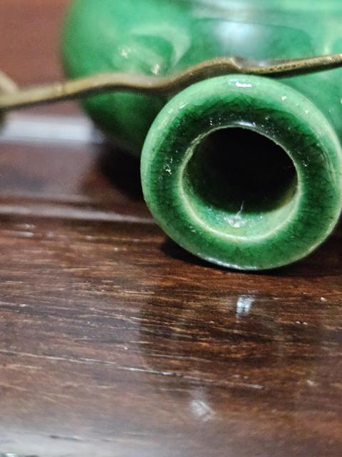 古玩陶瓷綠哥釉鼻煙壺拍賣，當(dāng)前價格2000元