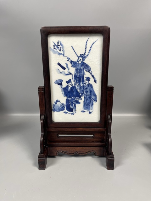 古玩陶瓷清中期 封神榜 人物故事 瓷板 托塔天王李靖拍賣(mài)，當(dāng)前價(jià)格9800元