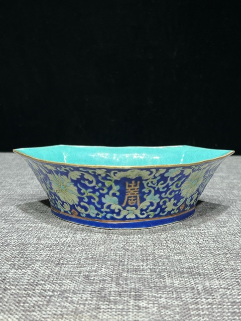 古玩陶瓷清·同治福壽紋粉彩角碗拍賣，當前價格1600元