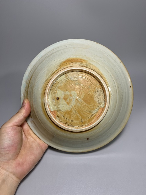 古玩陶瓷龍泉青瓷印章款盤拍賣,當(dāng)前價(jià)格0元