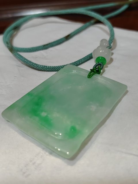 古玩玉器天然翡翠雕“山水牌”拍賣，當前價格3200元
