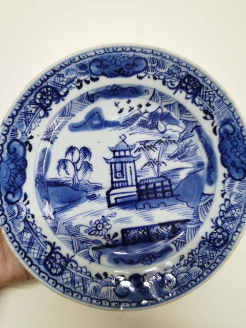 古玩陶瓷樓臺亭閣山水紋青花盤拍賣，當前價格1280元