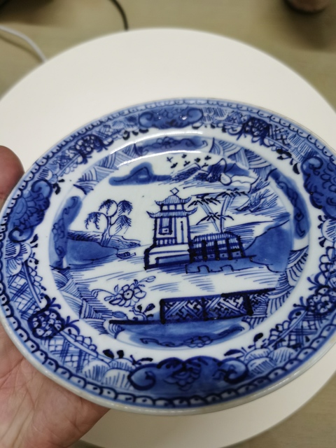 古玩陶瓷樓臺亭閣山水紋青花盤拍賣，當前價格1280元