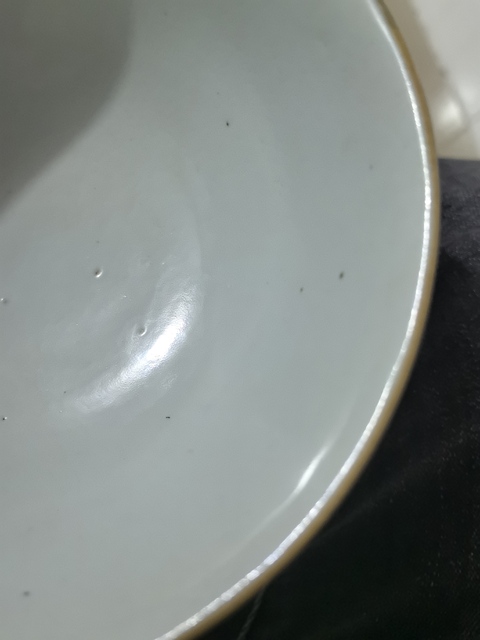 古玩陶瓷藍(lán)釉軋道粉彩皮球花碗拍賣，當(dāng)前價(jià)格6666元