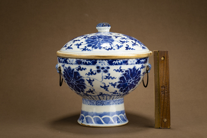古玩陶瓷清晚·青花纏枝蓮紋溫鍋真品鑒賞圖