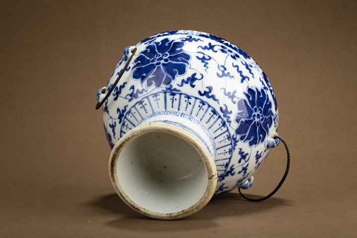 古玩陶瓷清晚·青花纏枝蓮紋溫鍋真品鑒賞圖