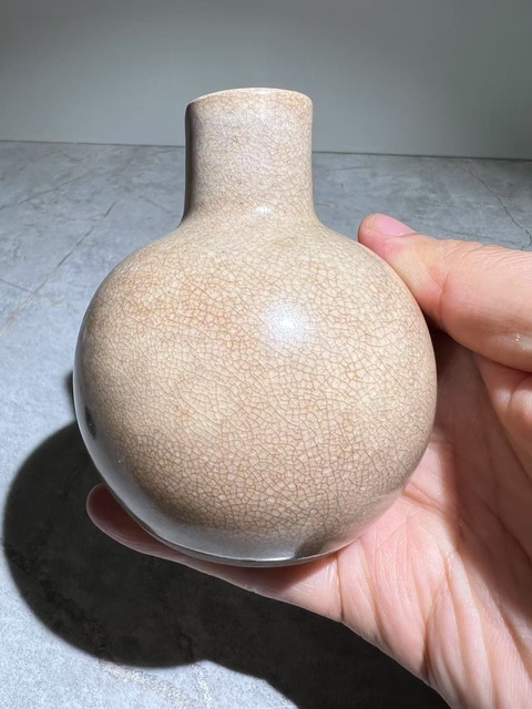 古玩陶瓷(收藏精美)哥釉礬紅彩花卉紋膽瓶(膽瓶檔次高有不錯(cuò)收藏價(jià)值)拍賣,當(dāng)前價(jià)格0元