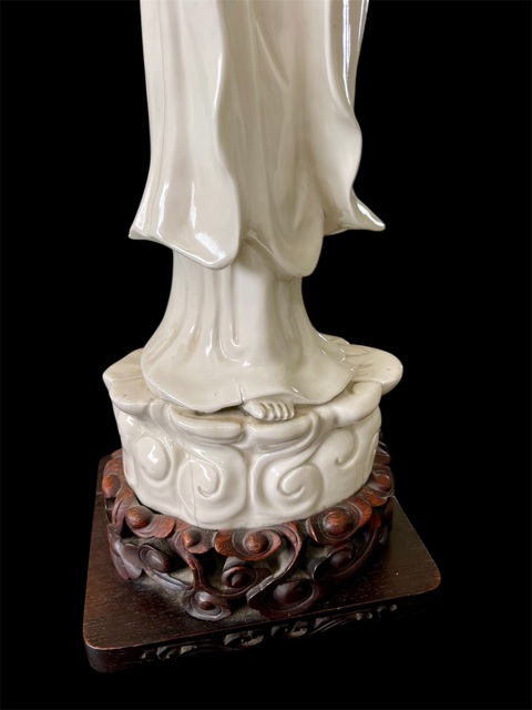 古玩陶瓷觀音燈真品鑒賞圖