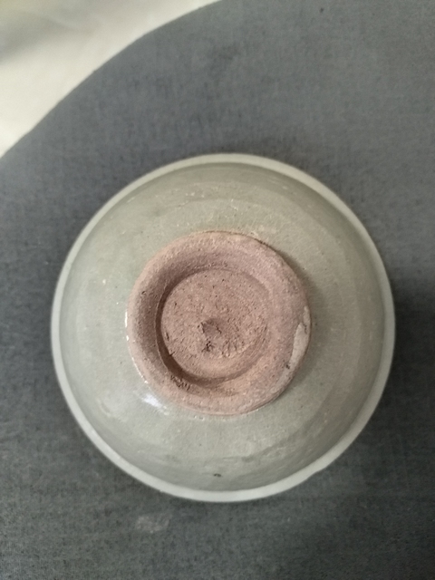 古玩陶瓷龍泉青瓷唇口碗真品鑒賞圖