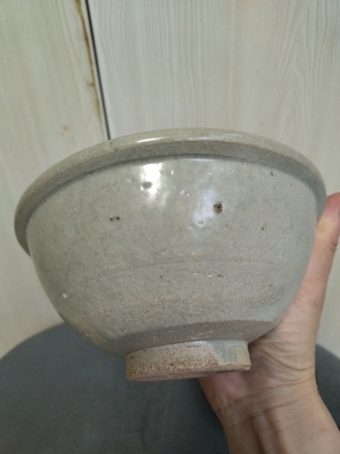 古玩陶瓷龍泉青瓷唇口碗真品鑒賞圖