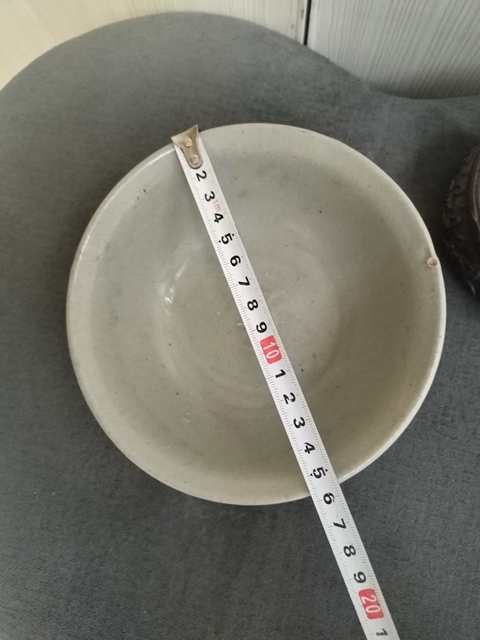 古玩陶瓷龍泉青瓷唇口碗真品鑒賞圖