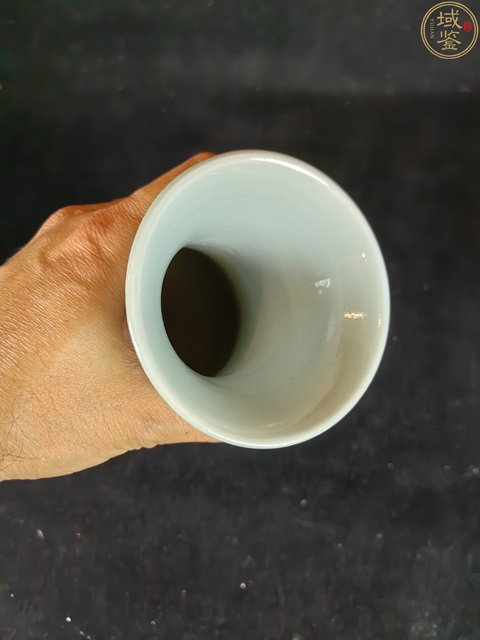 古玩陶瓷【實(shí)物保真】民國(guó)·青釉暗刻夔龍紋琵琶尊拍賣，當(dāng)前價(jià)格9380元