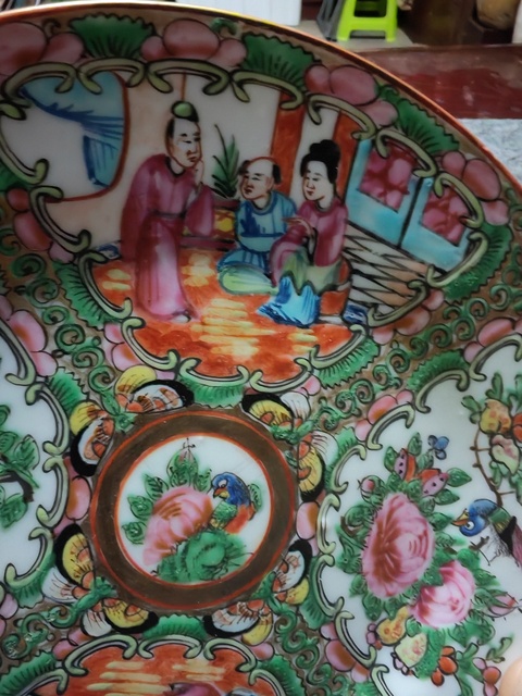 古玩陶瓷廣彩盤真品鑒賞圖