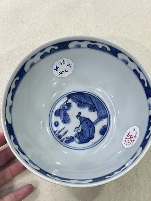 古玩陶瓷嘉萬青花碗真品鑒賞圖